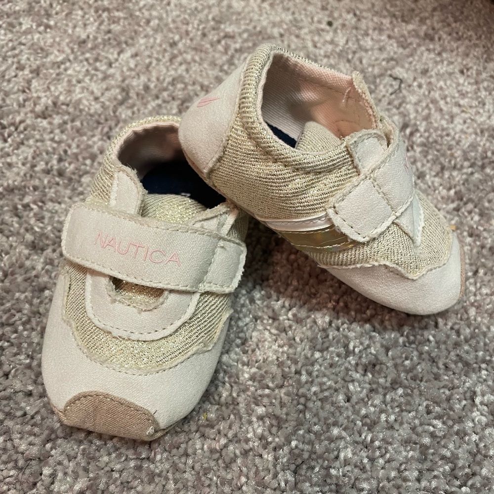 Nautica size 2 baby shoes